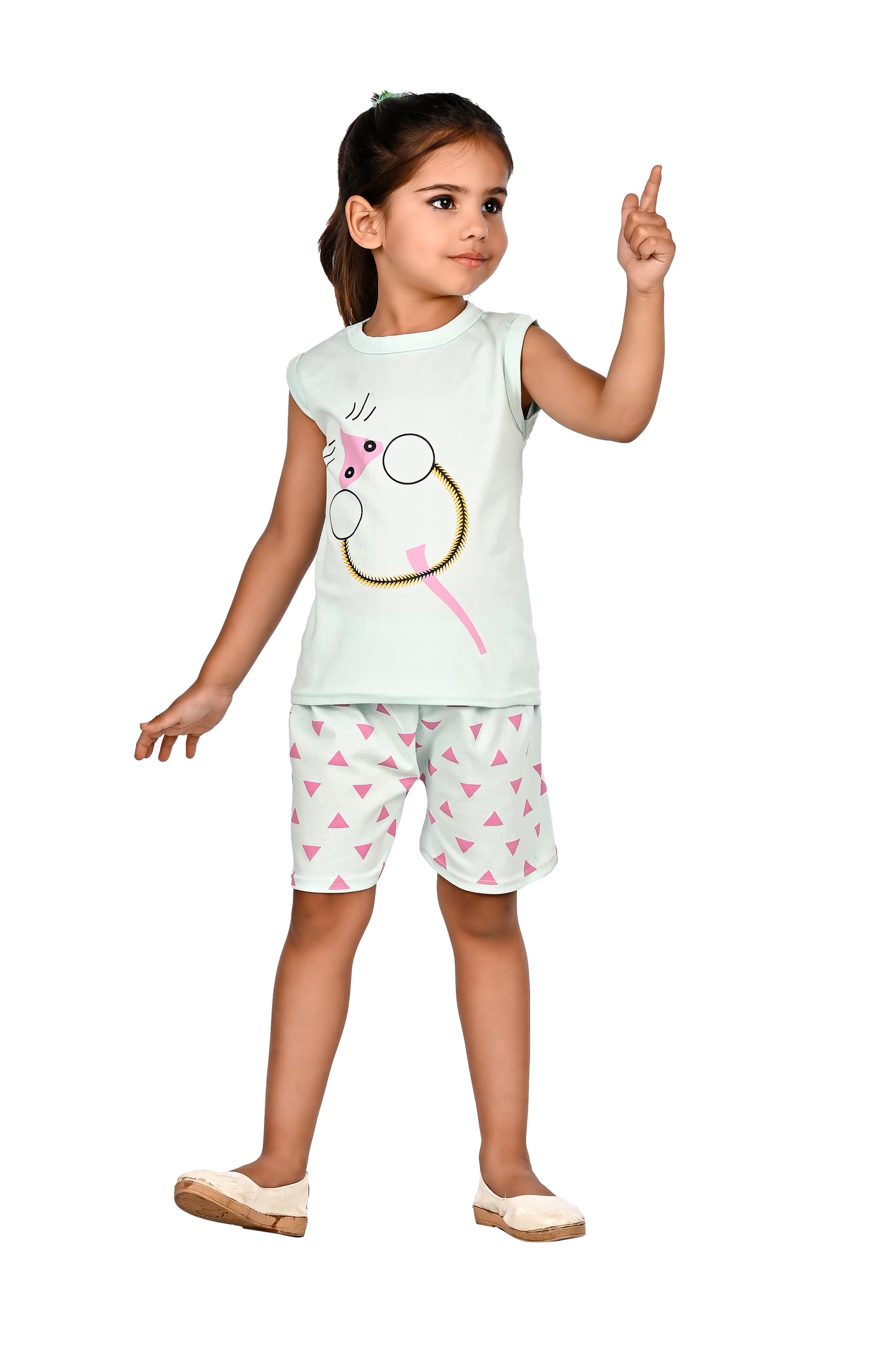 NEW GEN GIRLS CASUAL T-SHIRT & SHORTS