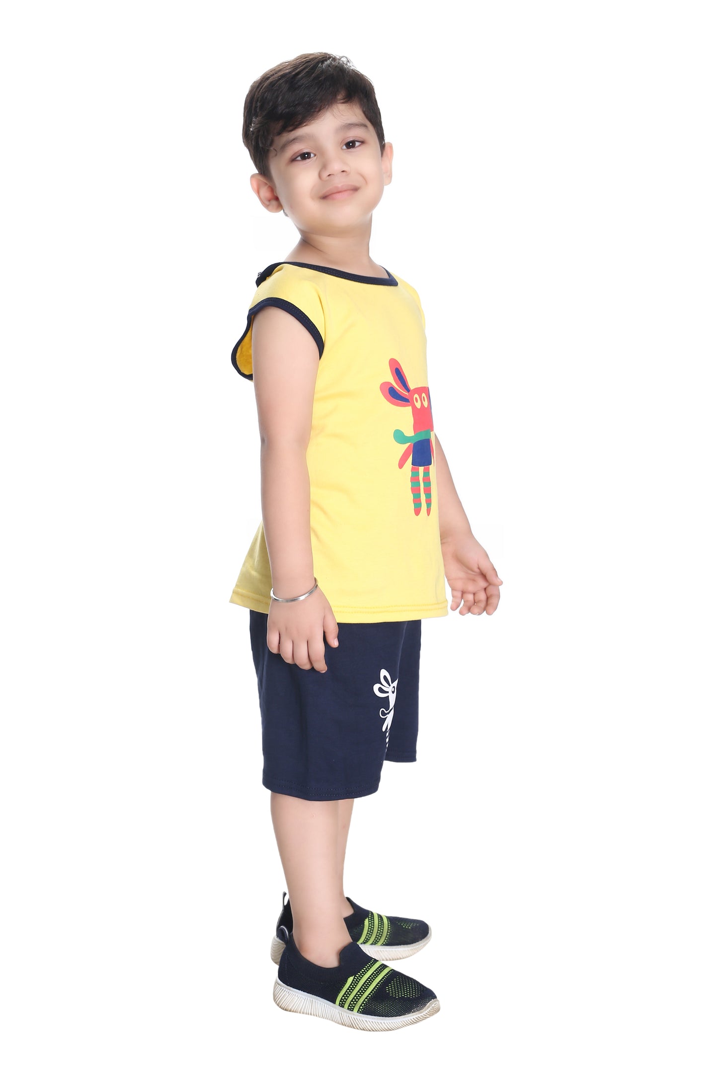 NEW GEN Boy's T-Shirt & Pant Set