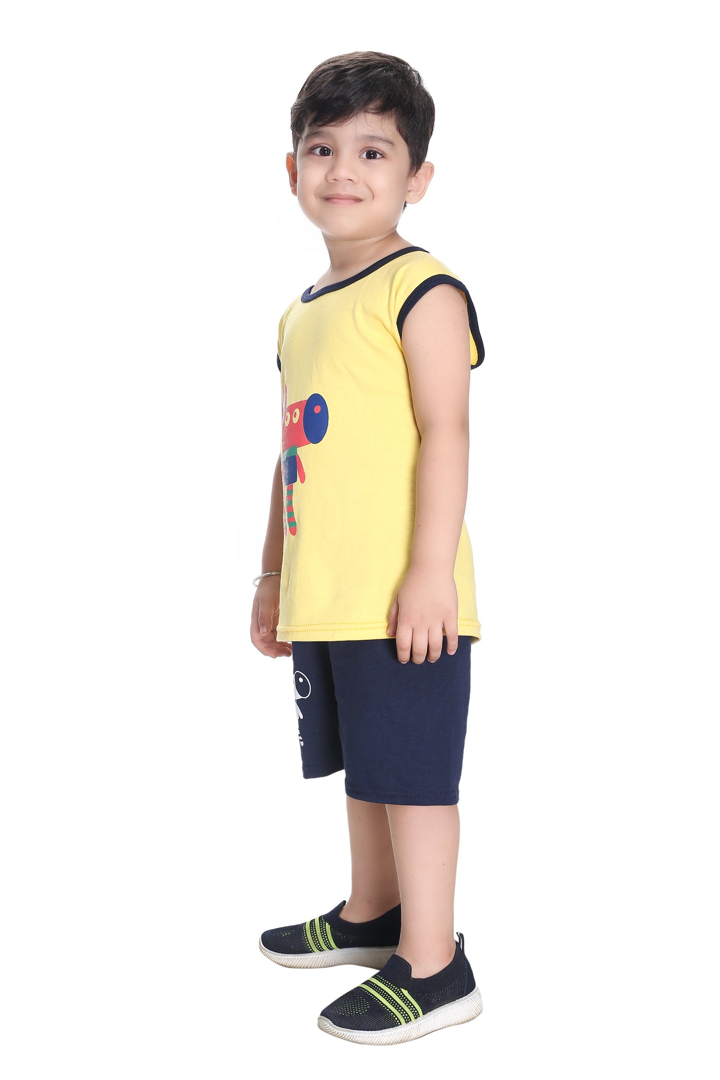 NEW GEN Boy's T-Shirt & Pant Set