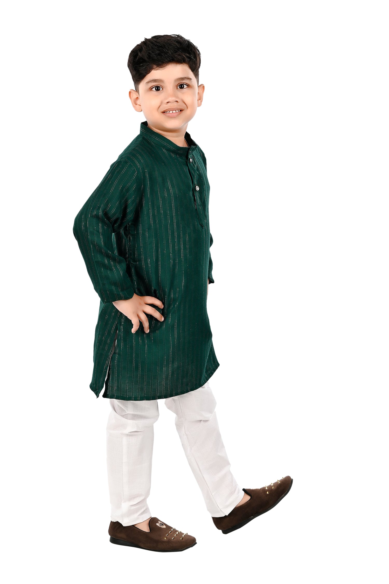 GREEN